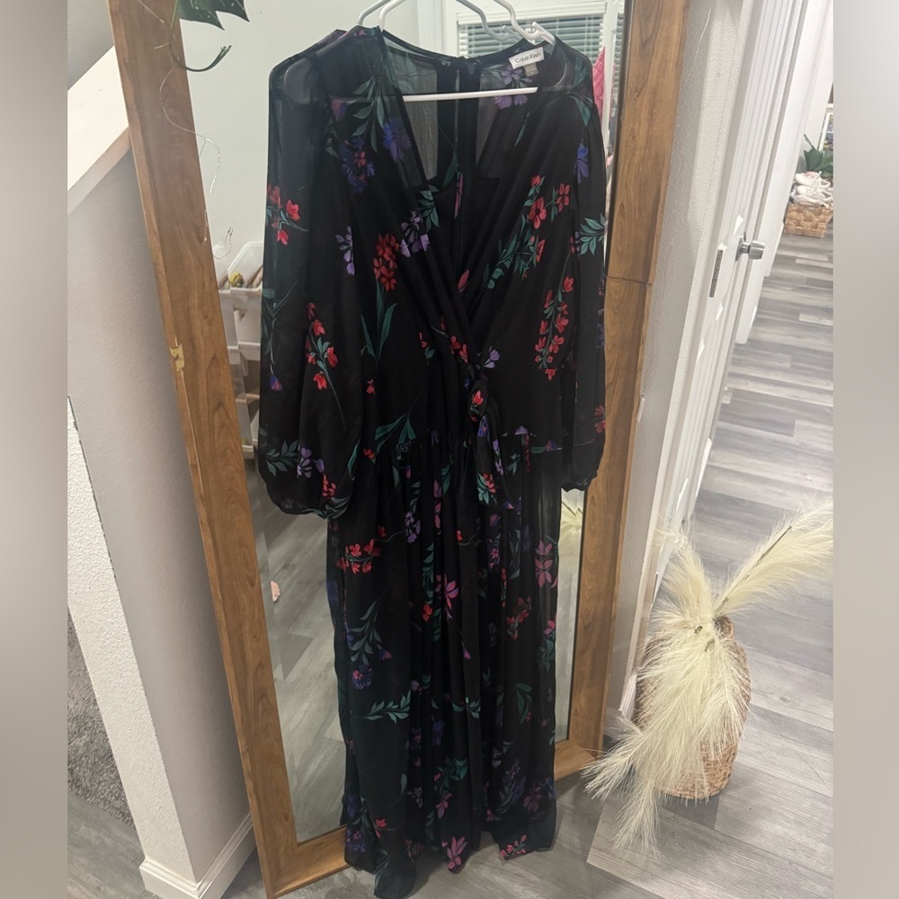 STUNNING LIKE NEW CALVIN KLEIN Chiffon Floral Midi Dress - Picture 3 of 5